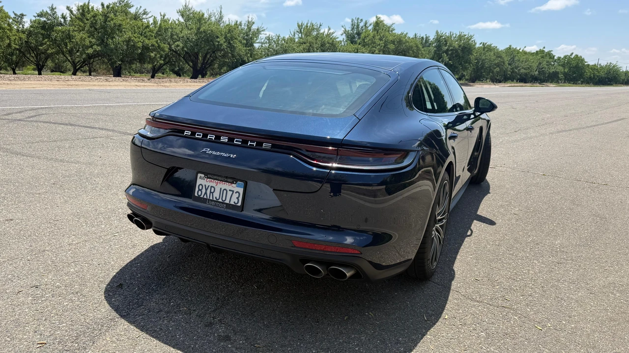 2021 Porsche Panamera - Image 9 of 31