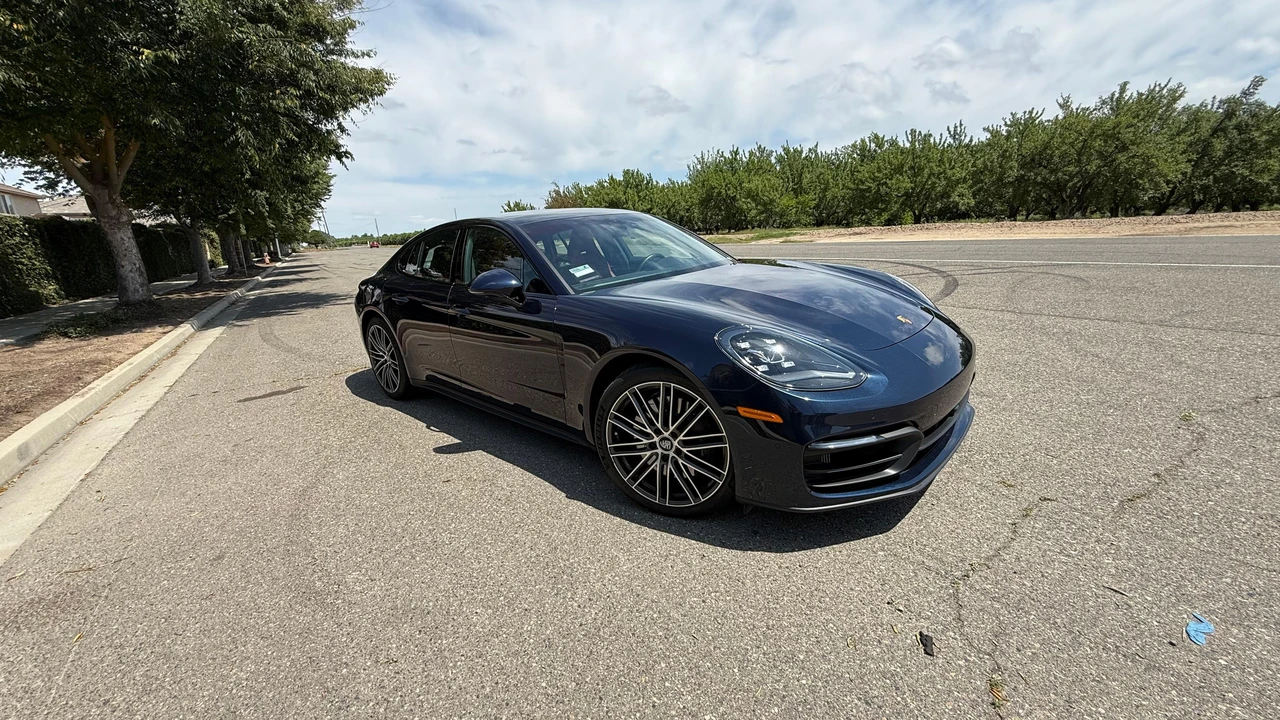 2021 Porsche Panamera - Image 12 of 31