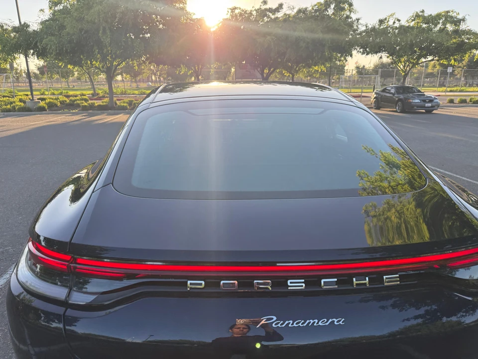 2021 Porsche Panamera - Image 23 of 31