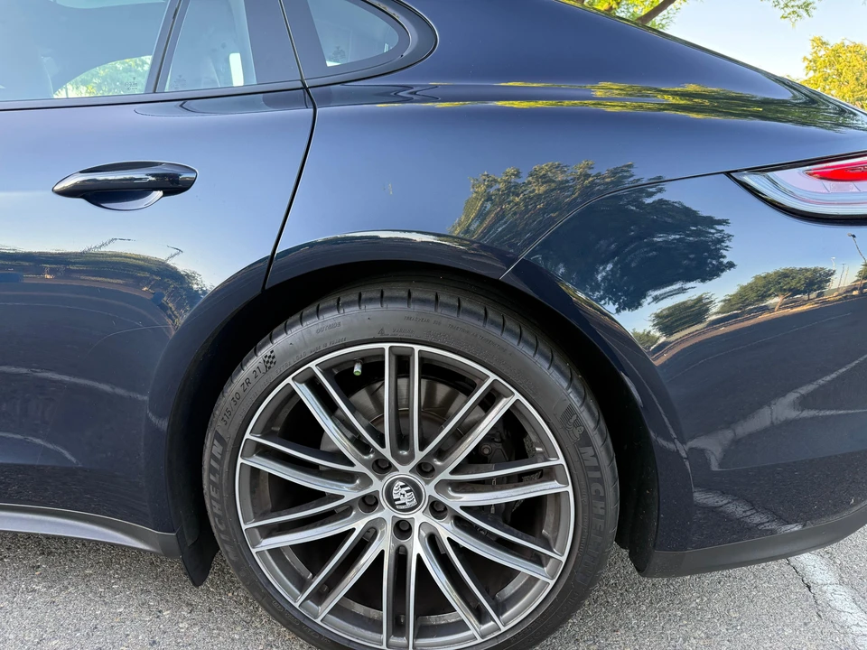 2021 Porsche Panamera - Image 21 of 31
