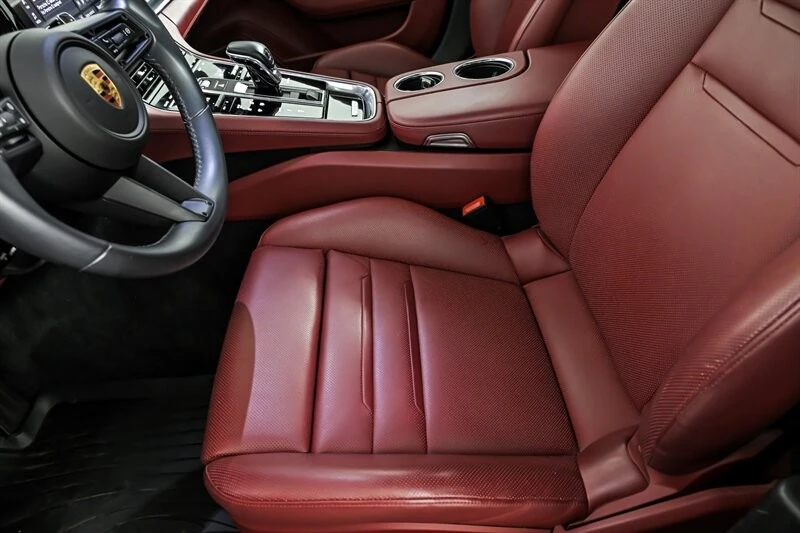 2021 Porsche 971 Panamera - Image 17 of 31