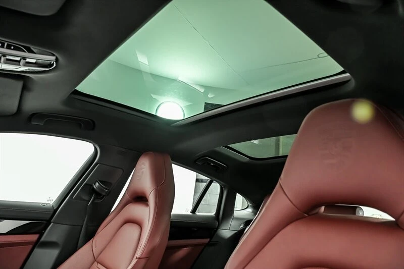 2021 Porsche 971 Panamera - Image 19 of 31