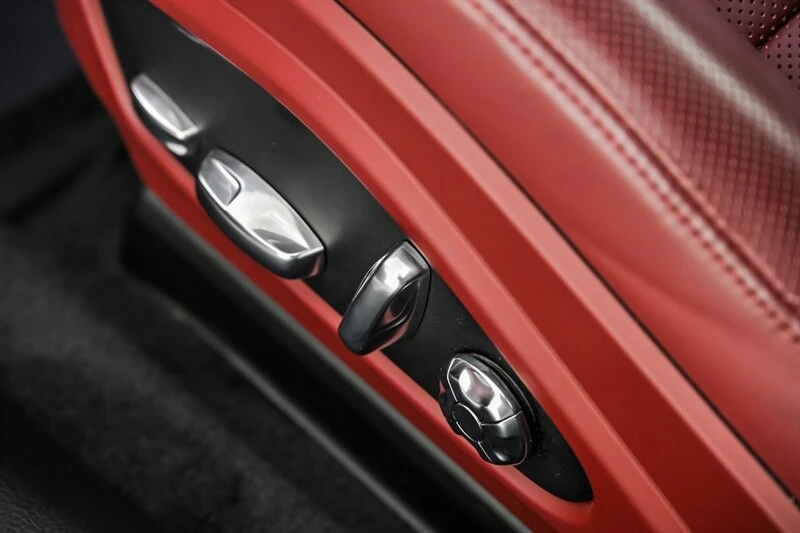 2021 Porsche 971 Panamera - Image 22 of 31