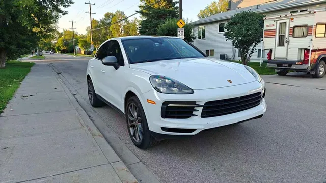 2021 Porsche Cayenne Coupe