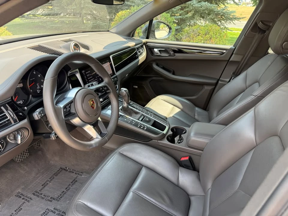 2021 Porsche Macan - Image 10 of 15