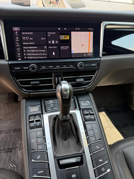 2021 Porsche Macan - Image 13 of 15