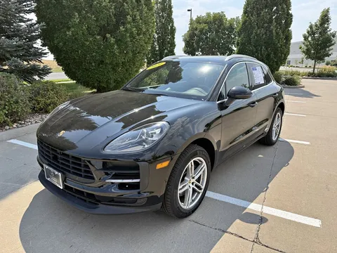 2021 Porsche Macan Base 4WD