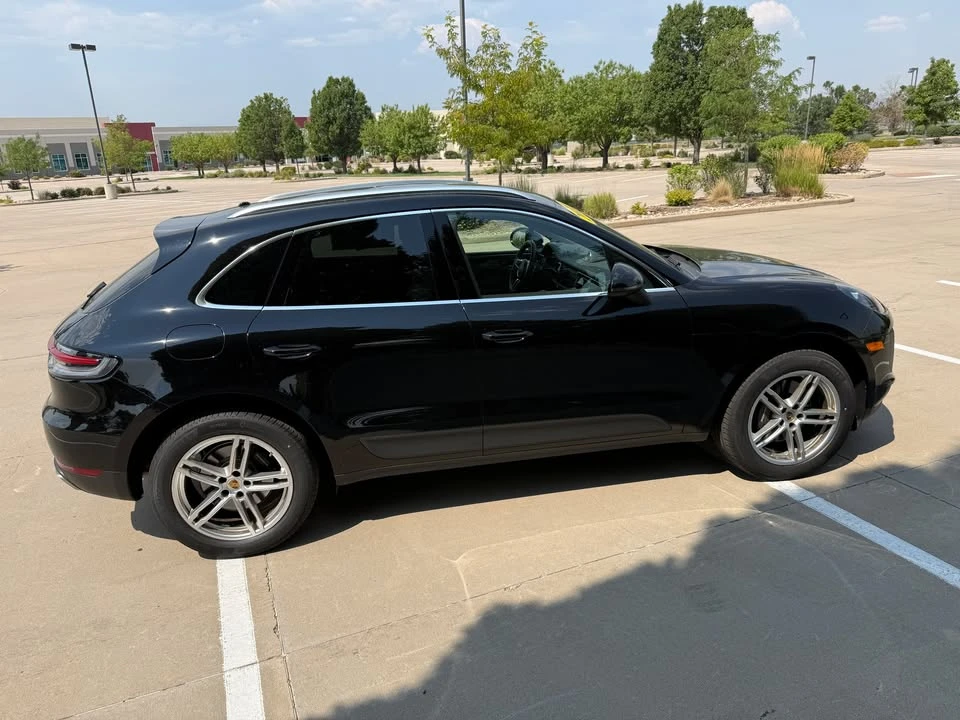 2021 Porsche Macan - Image 7 of 15