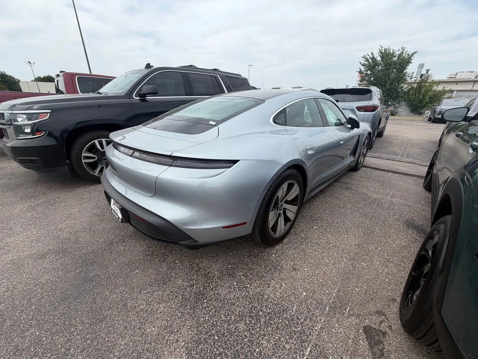 2021 Porsche Taycan 4S - Image 5 of 5