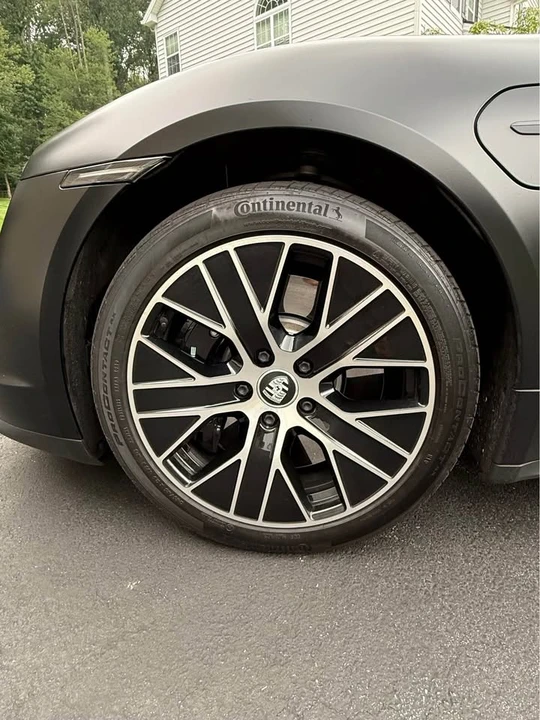 2021 Porsche Taycan 4S - Image 14 of 20