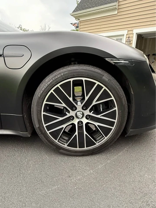 2021 Porsche Taycan 4S - Image 15 of 20