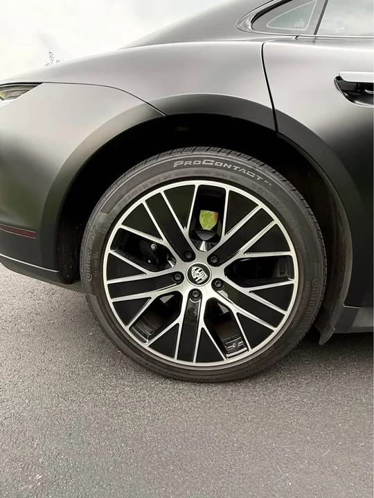 2021 Porsche Taycan 4S - Image 16 of 20
