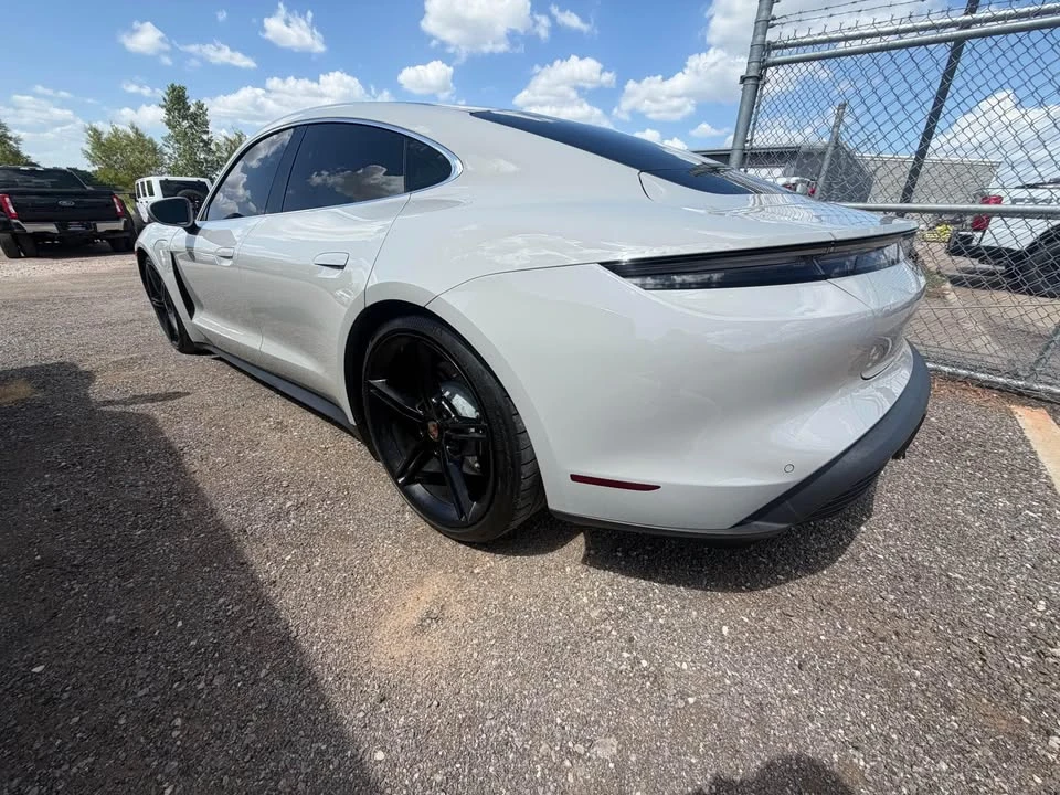 2021 Porsche Taycan 4S - Image 7 of 9