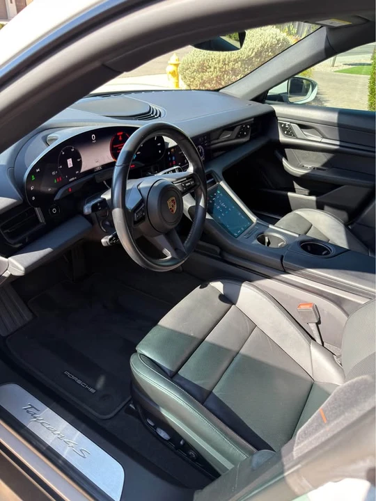 2021 Porsche Taycan 4S - Image 17 of 19