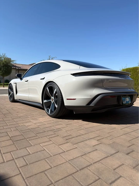 2021 Porsche Taycan 4S - Image 4 of 19