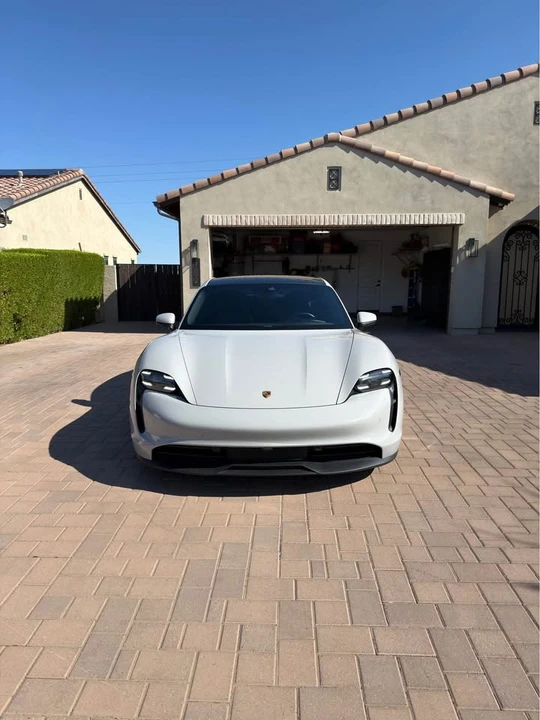 2021 Porsche Taycan 4S - Image 10 of 19