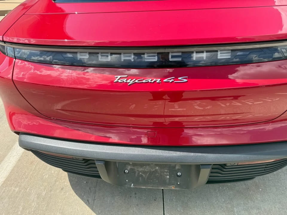 2021 Porsche Taycan 4S - Image 6 of 7
