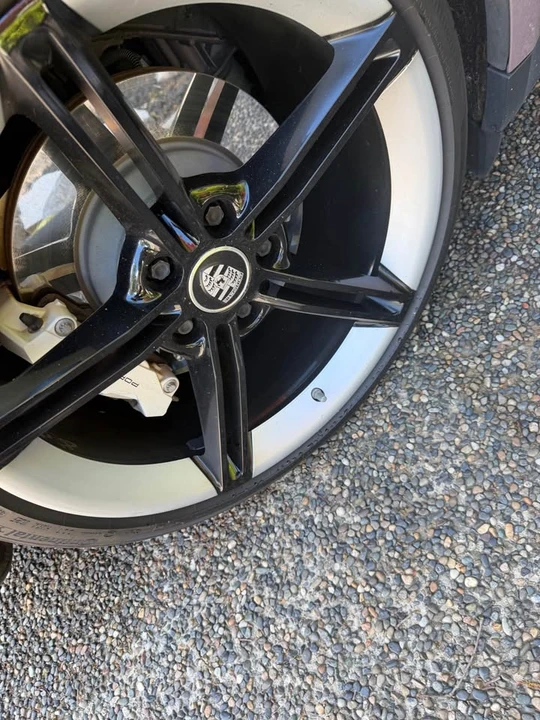 2021 Porsche Taycan - Image 7 of 8