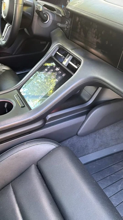 2021 Porsche Taycan - Image 6 of 8