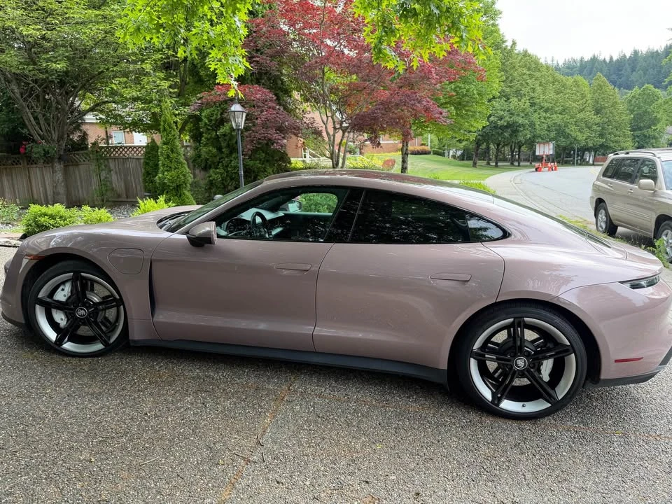 2021 Porsche Taycan - Image 2 of 8