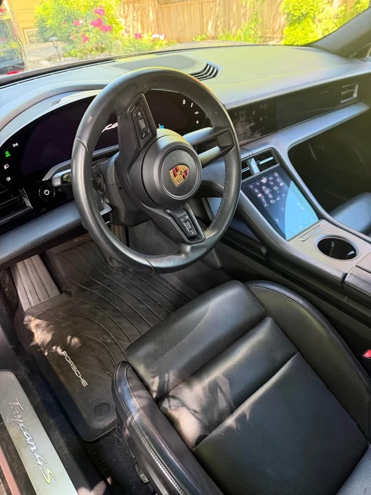 2021 Porsche Taycan - Image 4 of 8