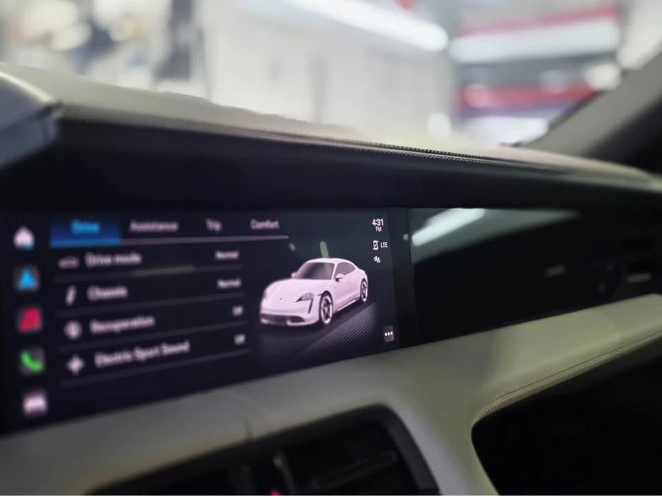 2021 Porsche Taycan - Image 12 of 20
