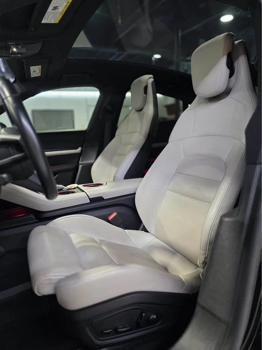 2021 Porsche Taycan - Image 15 of 20