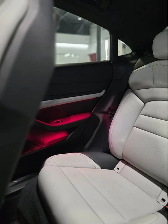 2021 Porsche Taycan - Image 18 of 20