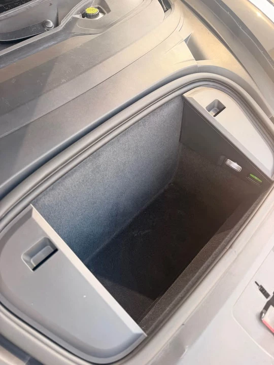 2021 Porsche Taycan - Image 10 of 20