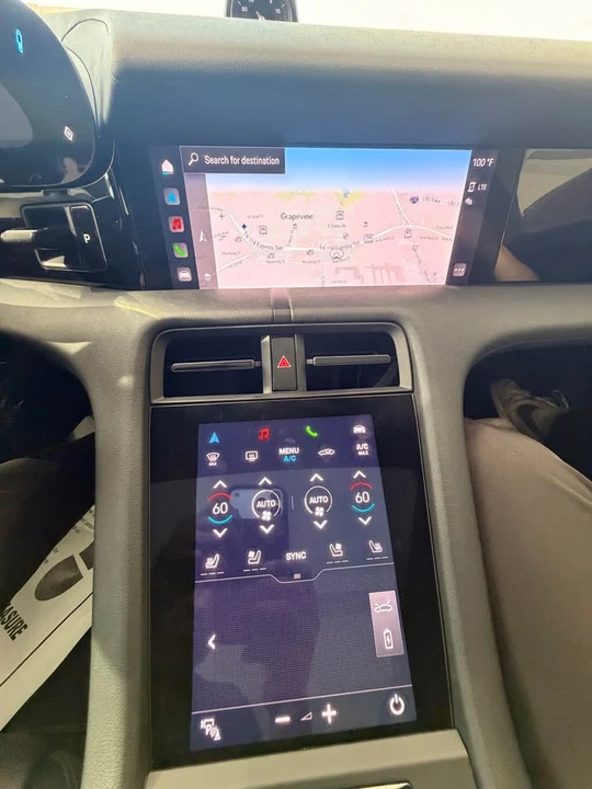 2021 Porsche Taycan - Image 18 of 20