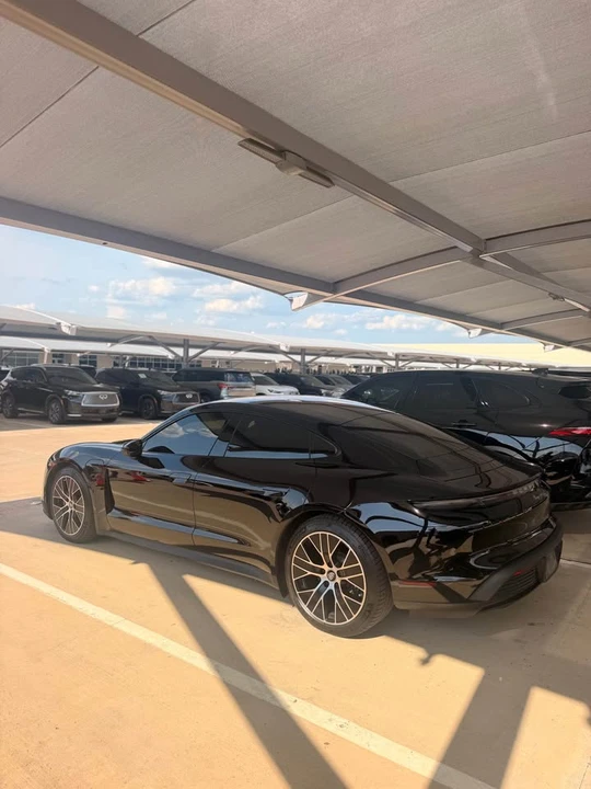 2021 Porsche Taycan - Image 4 of 20