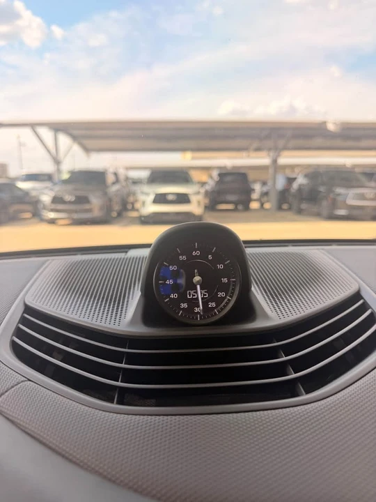 2021 Porsche Taycan - Image 19 of 20