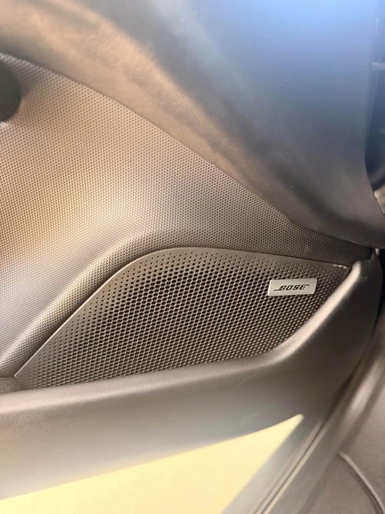 2021 Porsche Taycan - Image 11 of 20