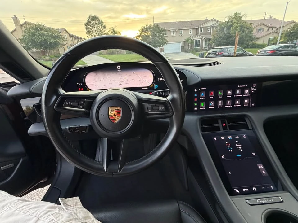2021 Porsche Taycan - Image 9 of 15