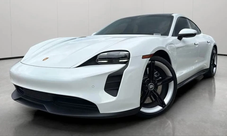 2021 Porsche Taycan - Image 5 of 17