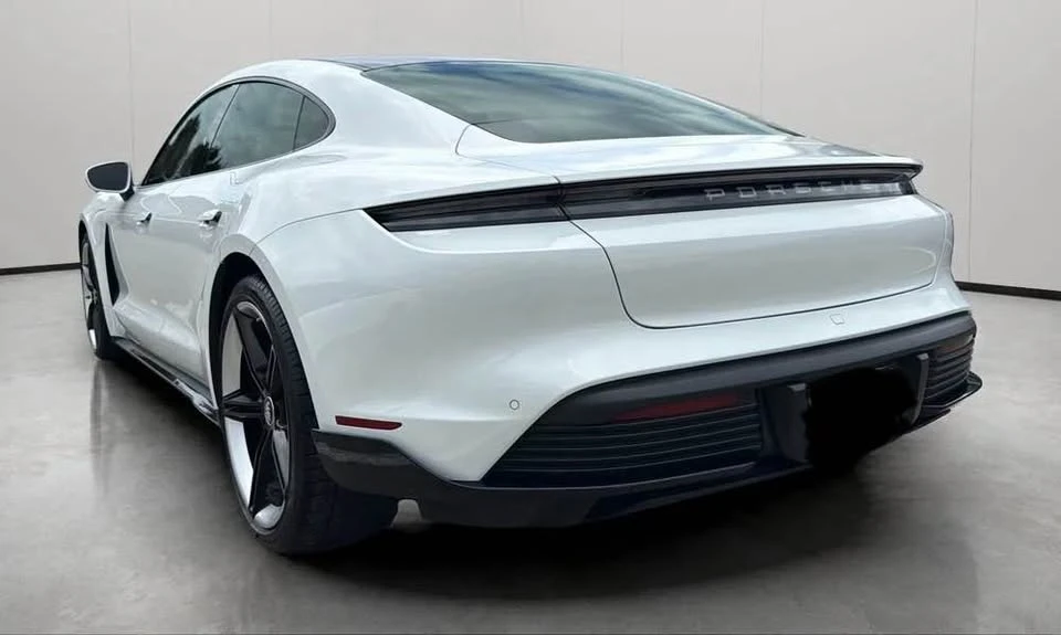 2021 Porsche Taycan - Image 6 of 17