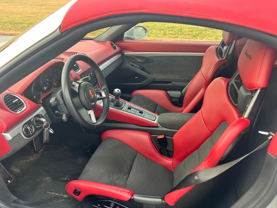 2021 Porsche 718 Boxster Spyder - Image 11 of 17