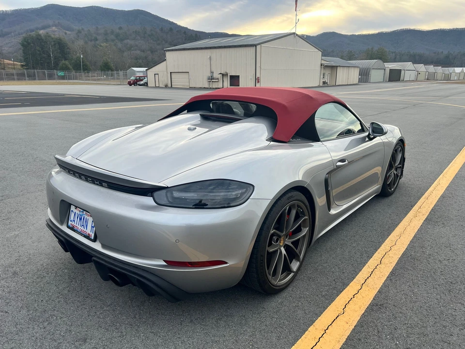 2021 Porsche 718 Boxster Spyder - Image 4 of 17