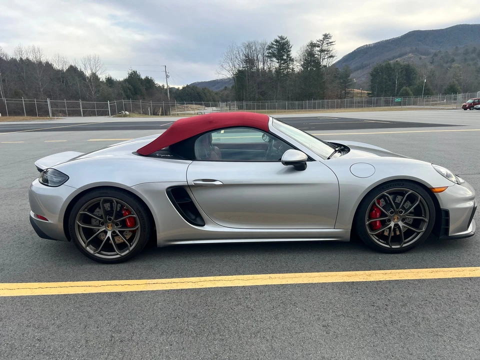 2021 Porsche 718 Boxster Spyder - Image 5 of 17