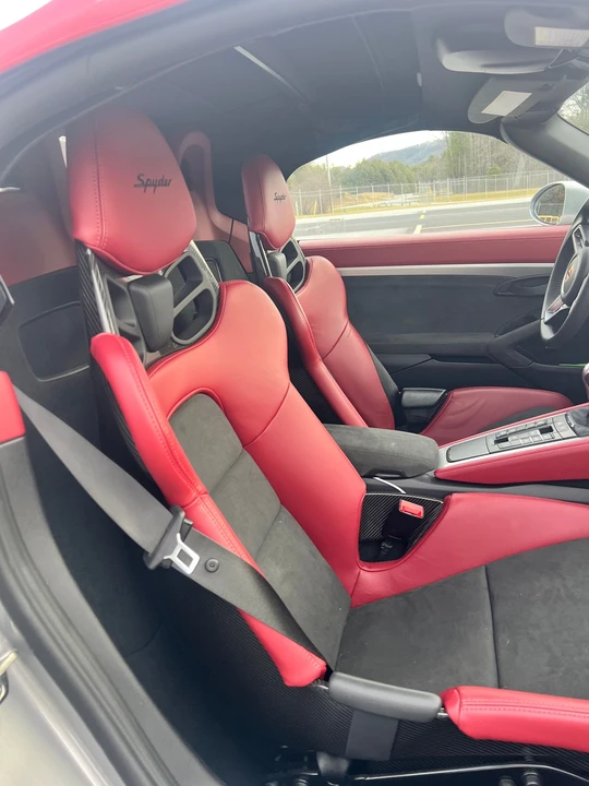 2021 Porsche 718 Boxster Spyder - Image 16 of 17