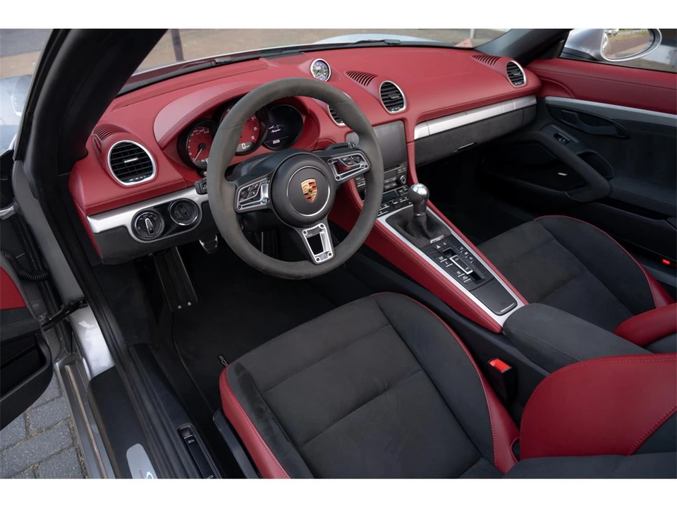 2021 Porsche 718 Boxster Spyder - Image 6 of 11