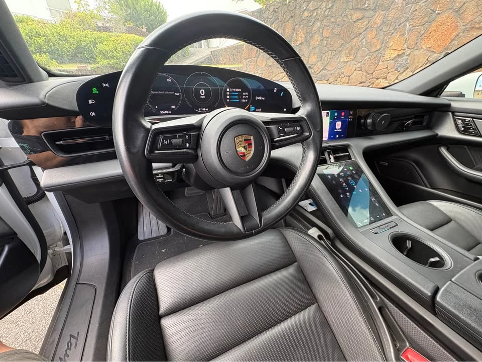 2021 Porsche Taycan - Image 5 of 10