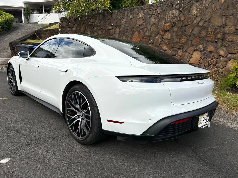 2021 Porsche Taycan - Image 4 of 10
