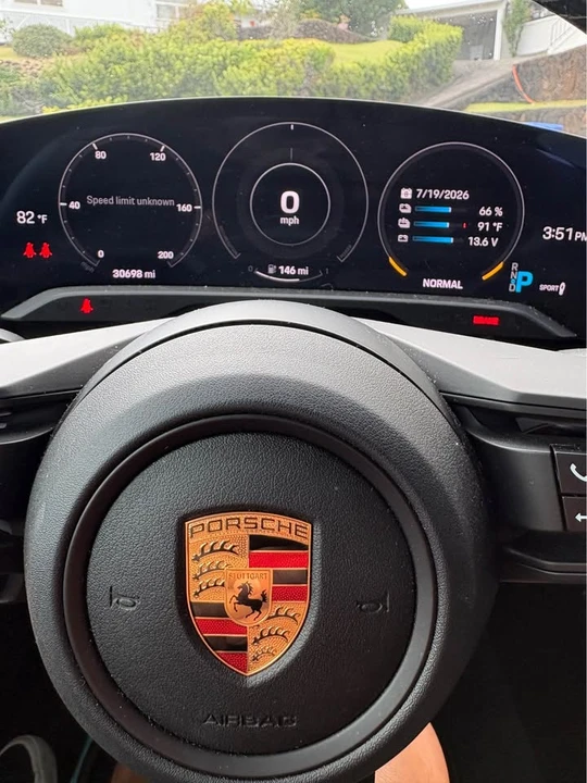 2021 Porsche Taycan - Image 6 of 10