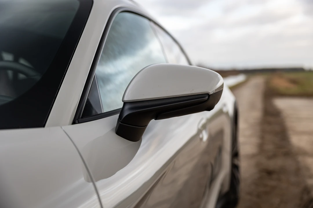 2021 Porsche Taycan 4S - Image 27 of 31