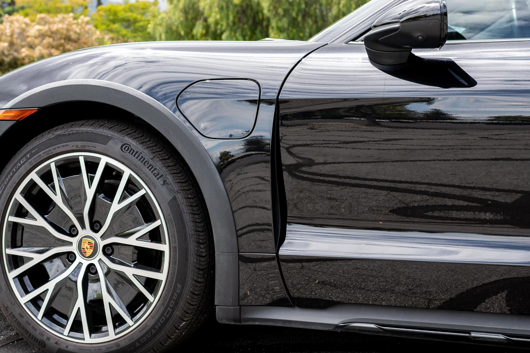 2021 Porsche Taycan 4 - Image 13 of 31