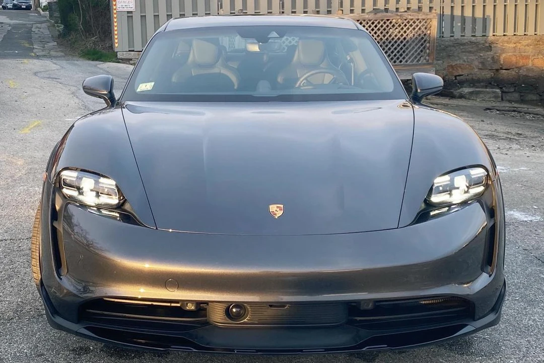 2021 Porsche Taycan 4S - Image 2 of 31
