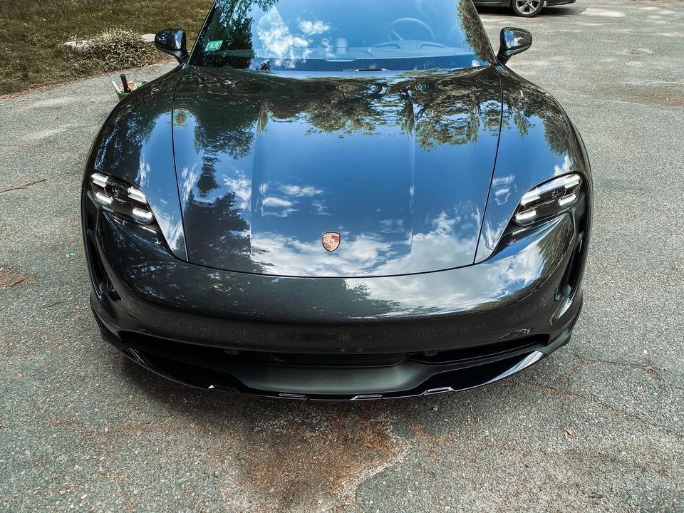 2021 Porsche Taycan 4S - Image 28 of 31