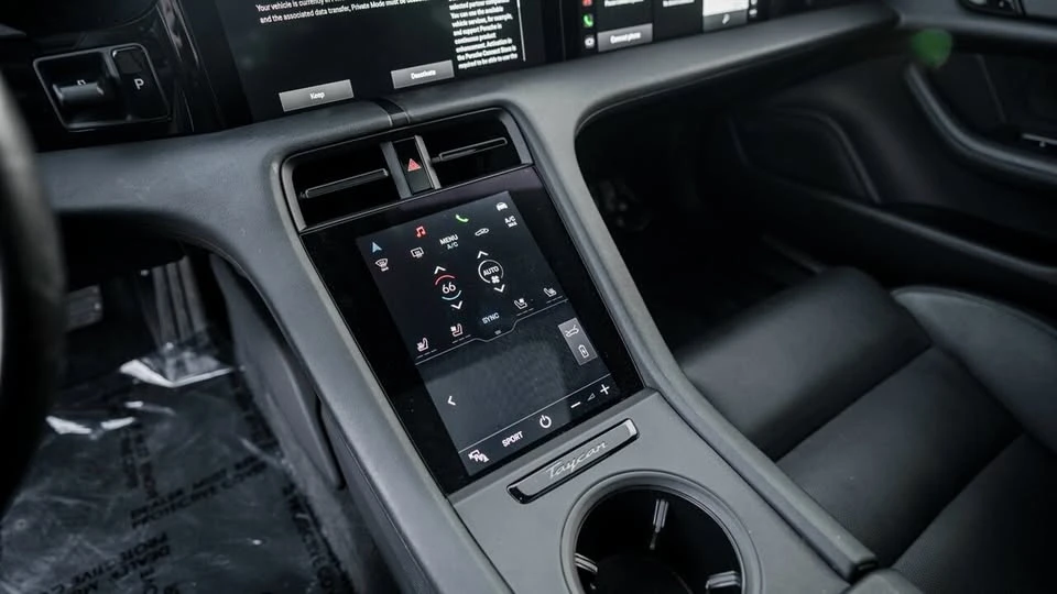 2021 Porsche Taycan 4S - Image 11 of 15