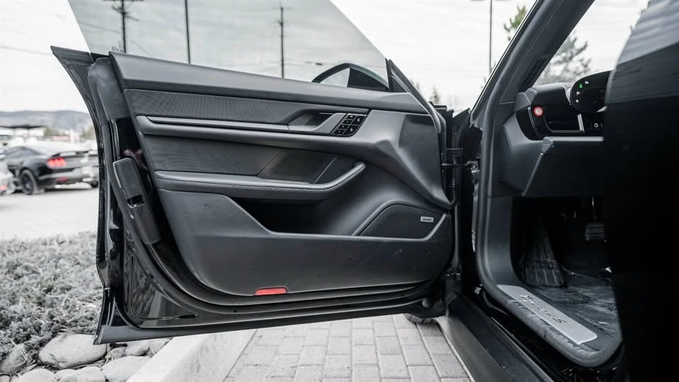 2021 Porsche Taycan 4S - Image 8 of 15